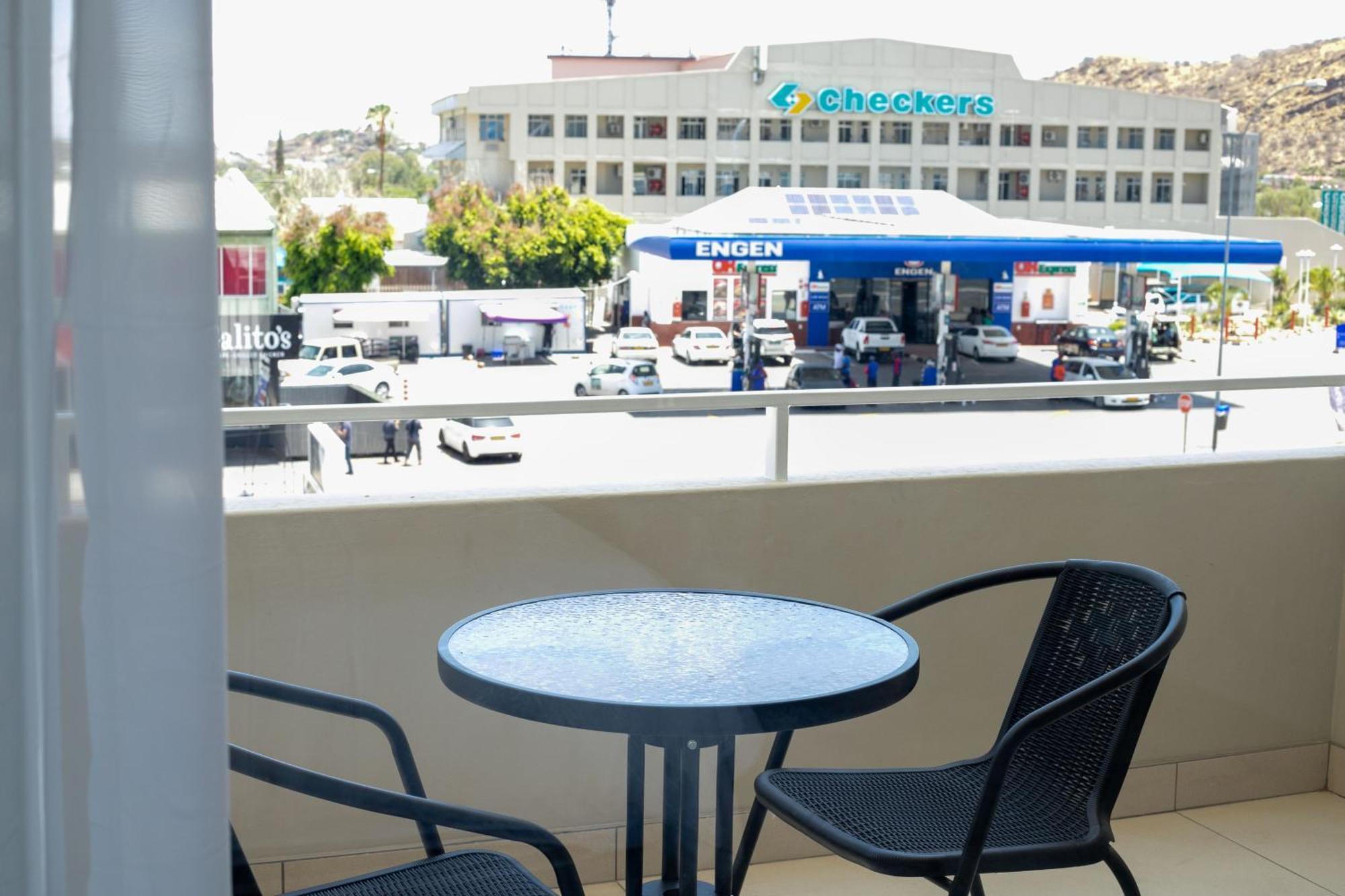 Urban Oasis Apartments At Hidas ويندهوك المظهر الخارجي الصورة